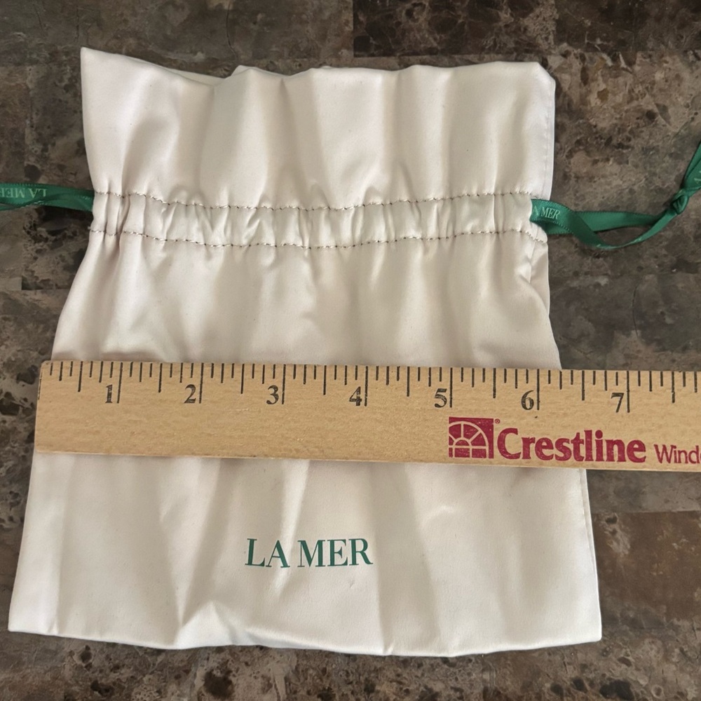 La Mer Drawstring Pouch Gift Bag Cream/Green New w/o Tag Accessory Beauty - Picture 4 of 4